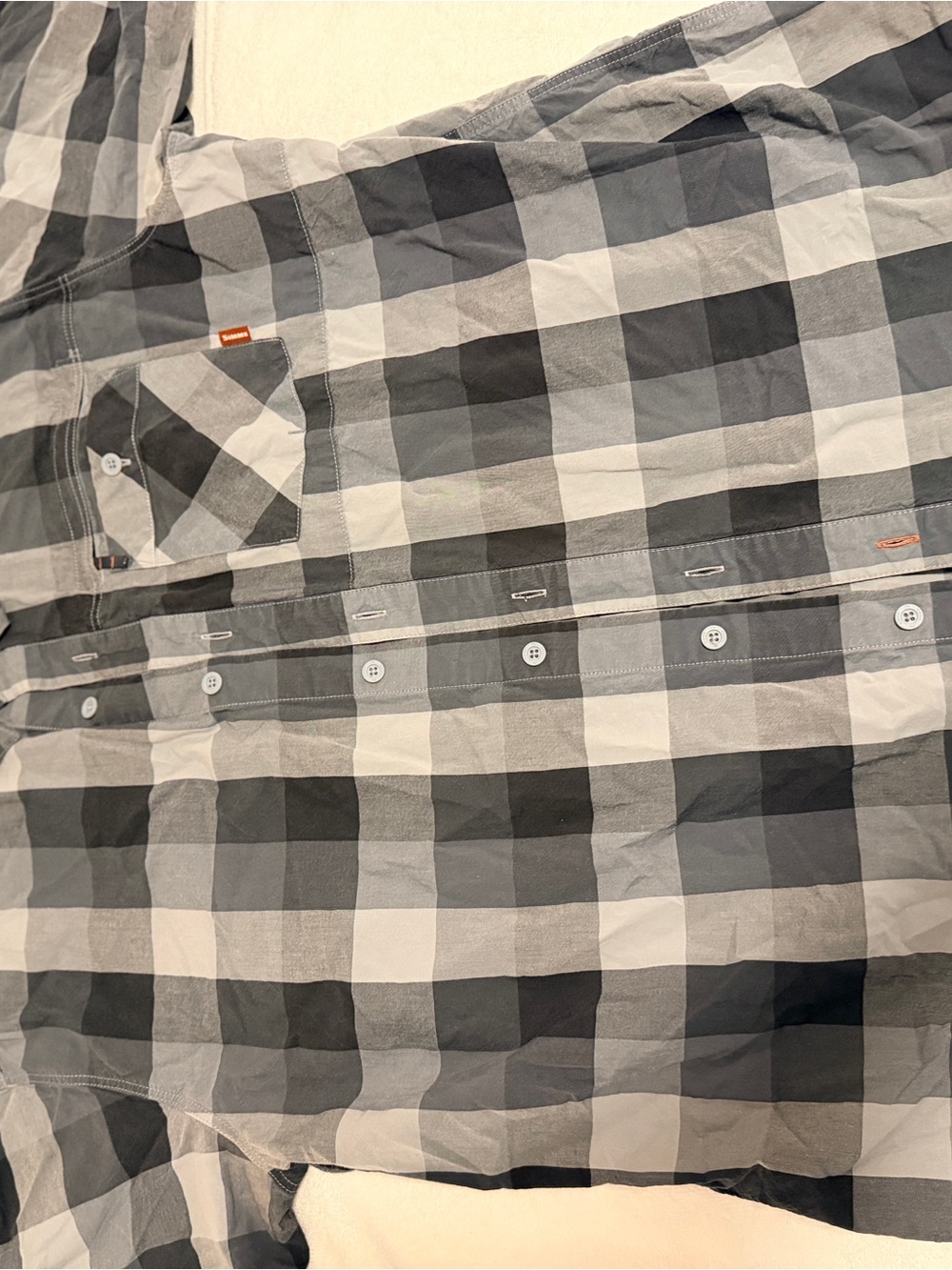 Simms Men's Black & Gray Plaid Button-Up Shirt